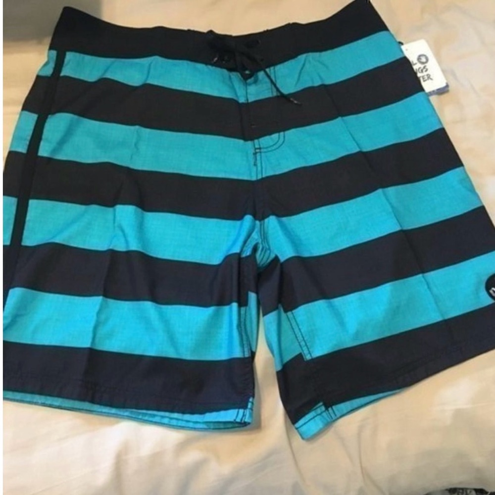 Body Glove men’s board shorts size 34